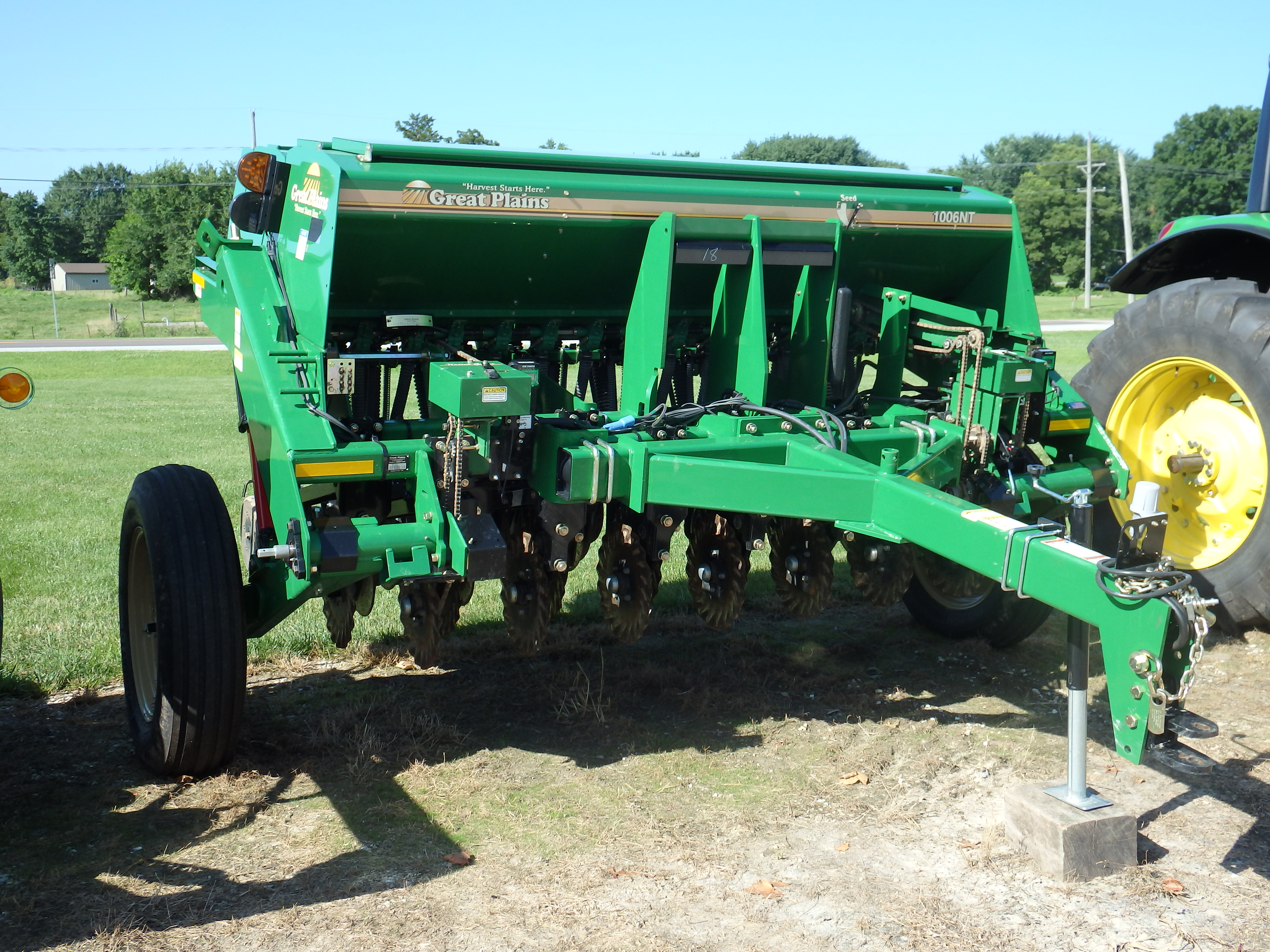 10' Great Plains NT 1006 Drill